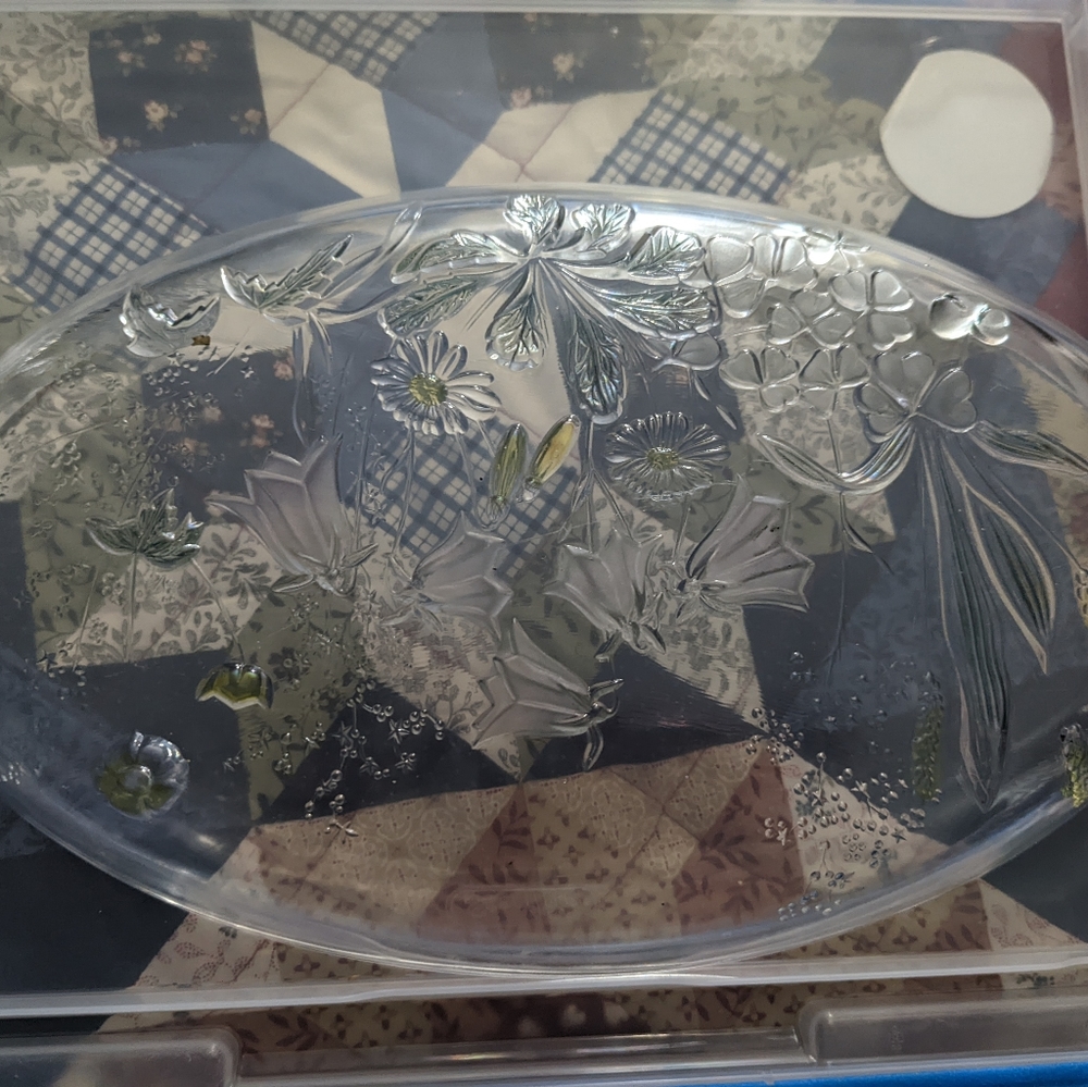 Clear serving platter